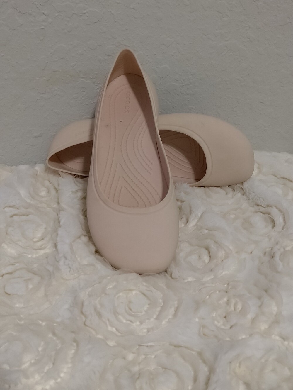 CROCS Women's Ballet Flat in Pale Blush - Picture 3 of 9